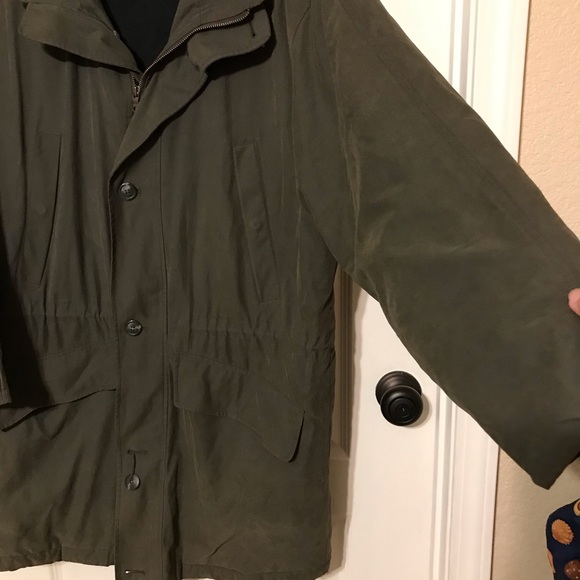 London Fog Hunter Green trench coat, size Medium - Picture 9 of 12